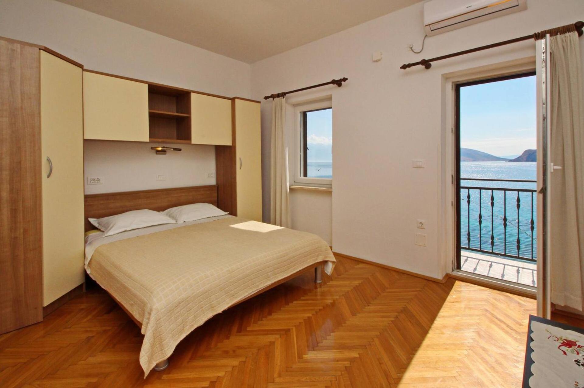 Studio Mihovil Baška Exterior foto